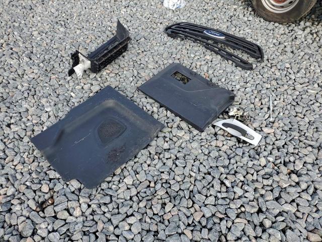 Ford Transit T-250 Image 5