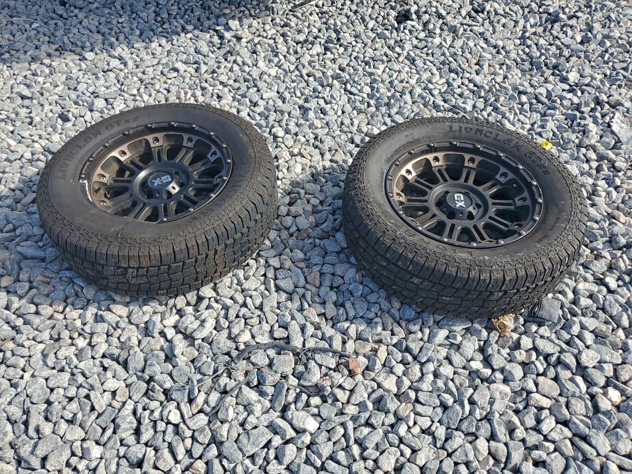 Nissan Titan Sv Image 11