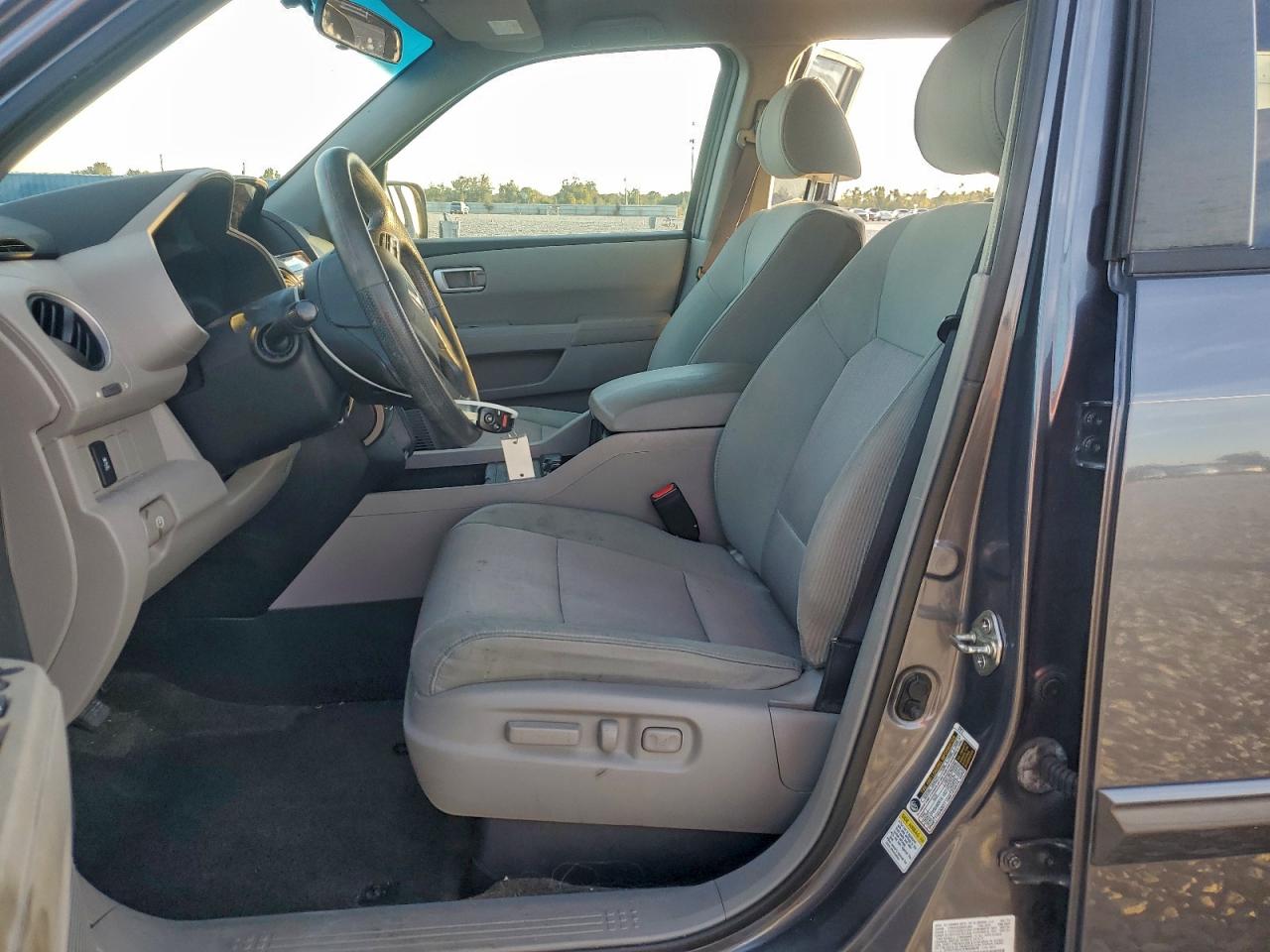 Honda Pilot Ex Image 3