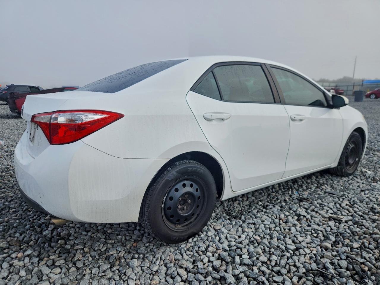 Toyota Corolla L Image 3