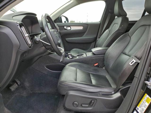 Volvo XC40 T4 Momentum Image 4