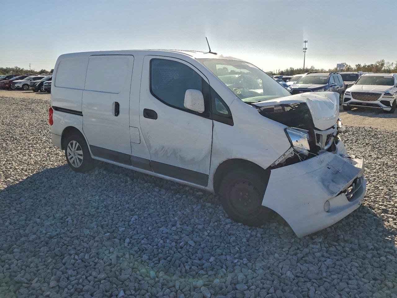 Nissan Nv 2.5s Image 12