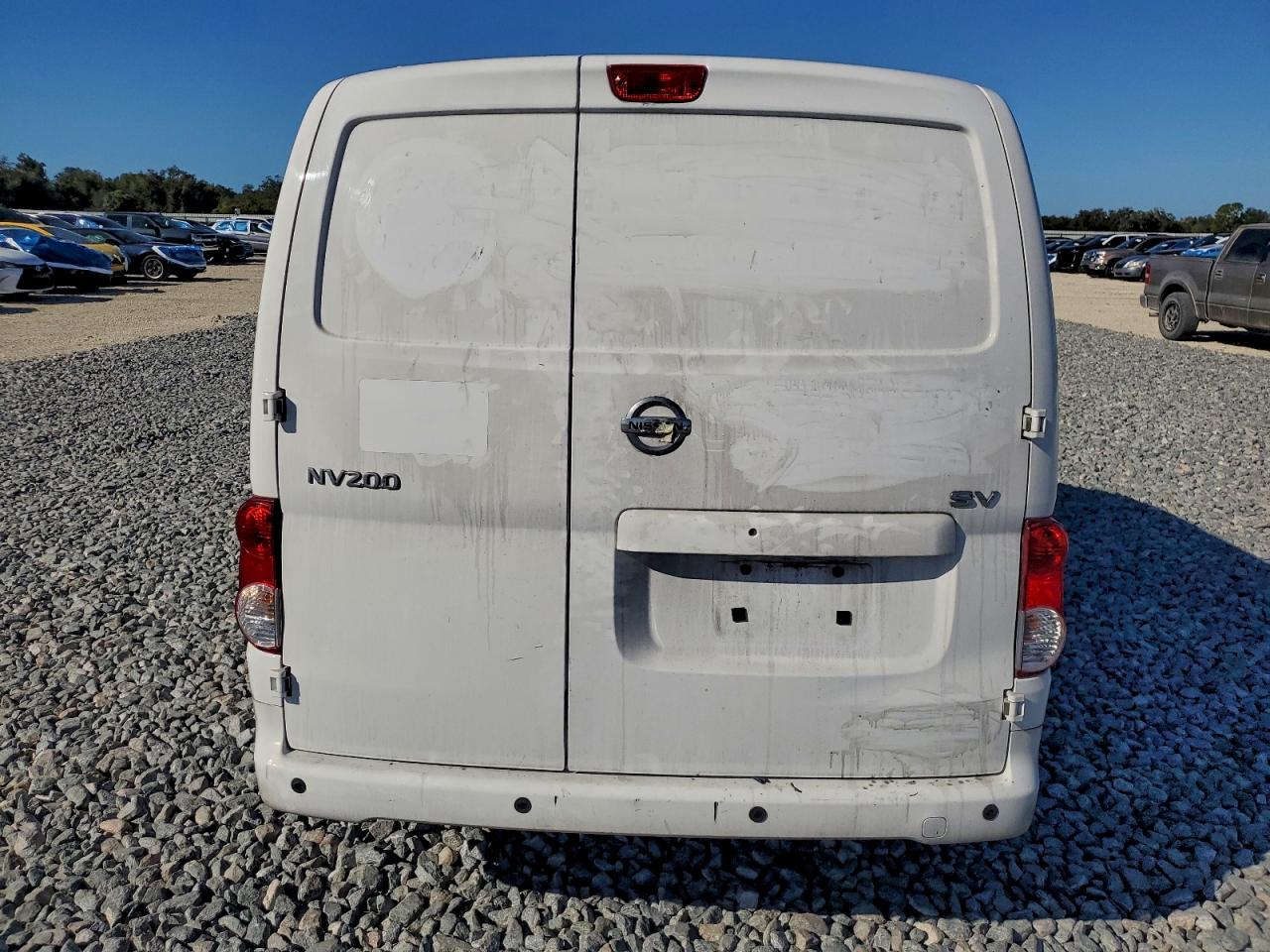 Nissan Nv 2.5s Image 7
