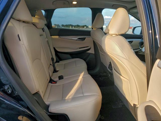 INFINITI Qx Luxe Image 8