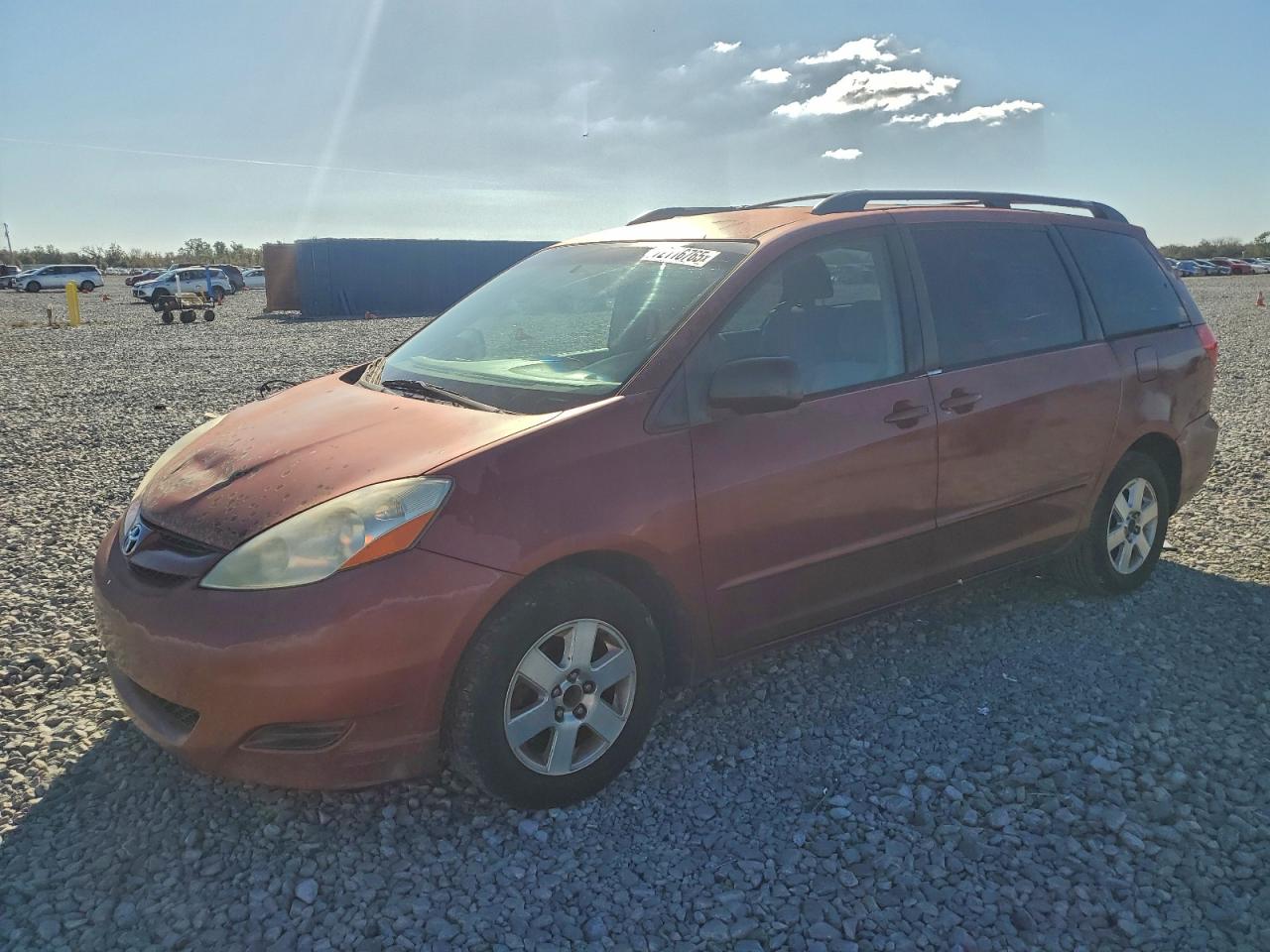 Toyota Sienna Ce Image 1