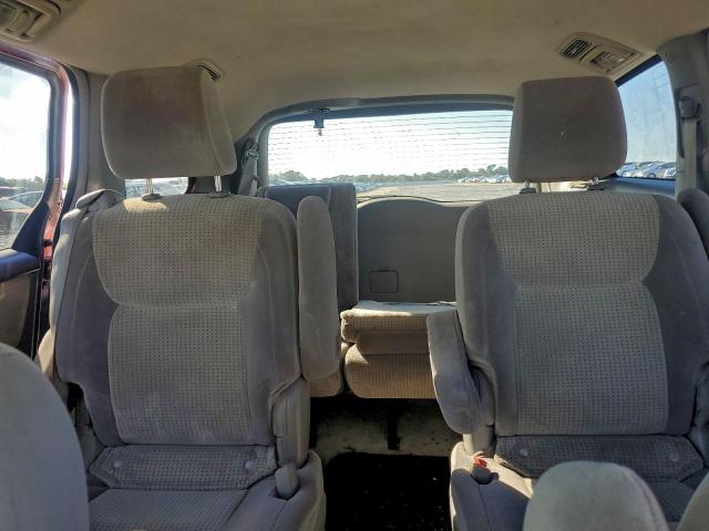 Toyota Sienna Ce Image 8