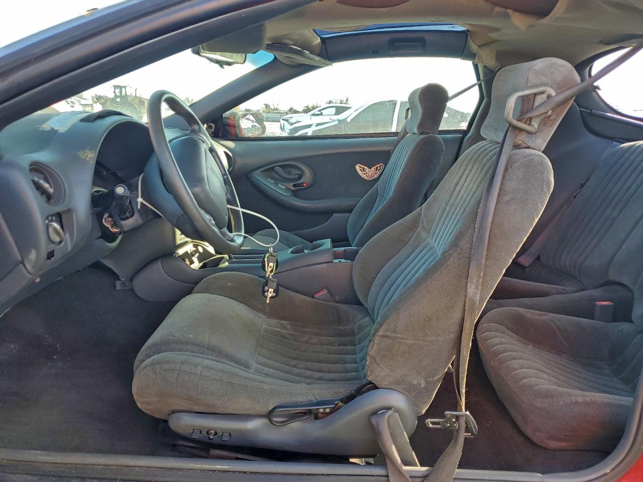 Pontiac Firebird Image 12