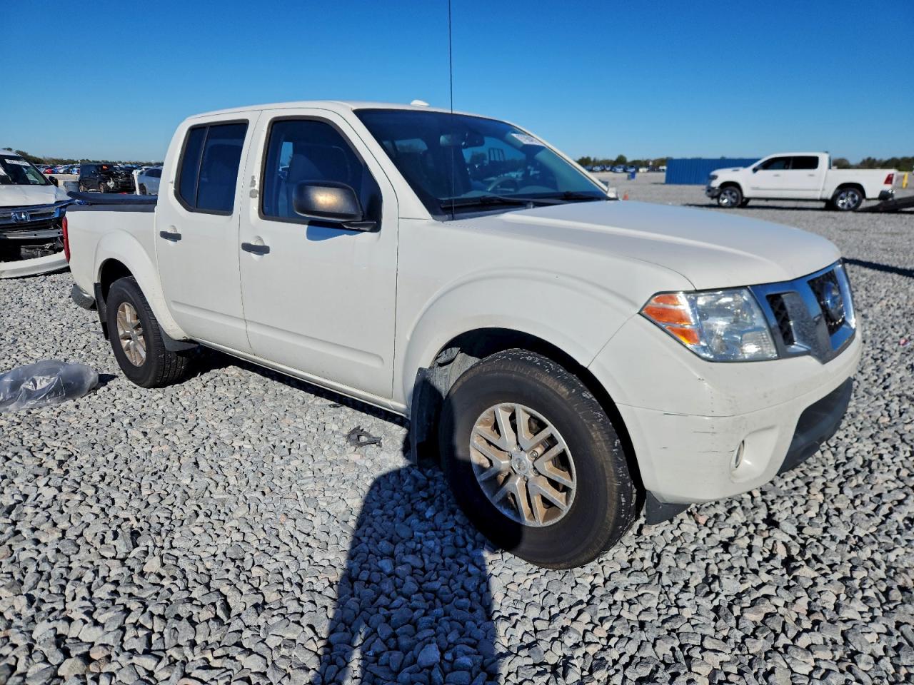 Nissan Frontier S Image 12