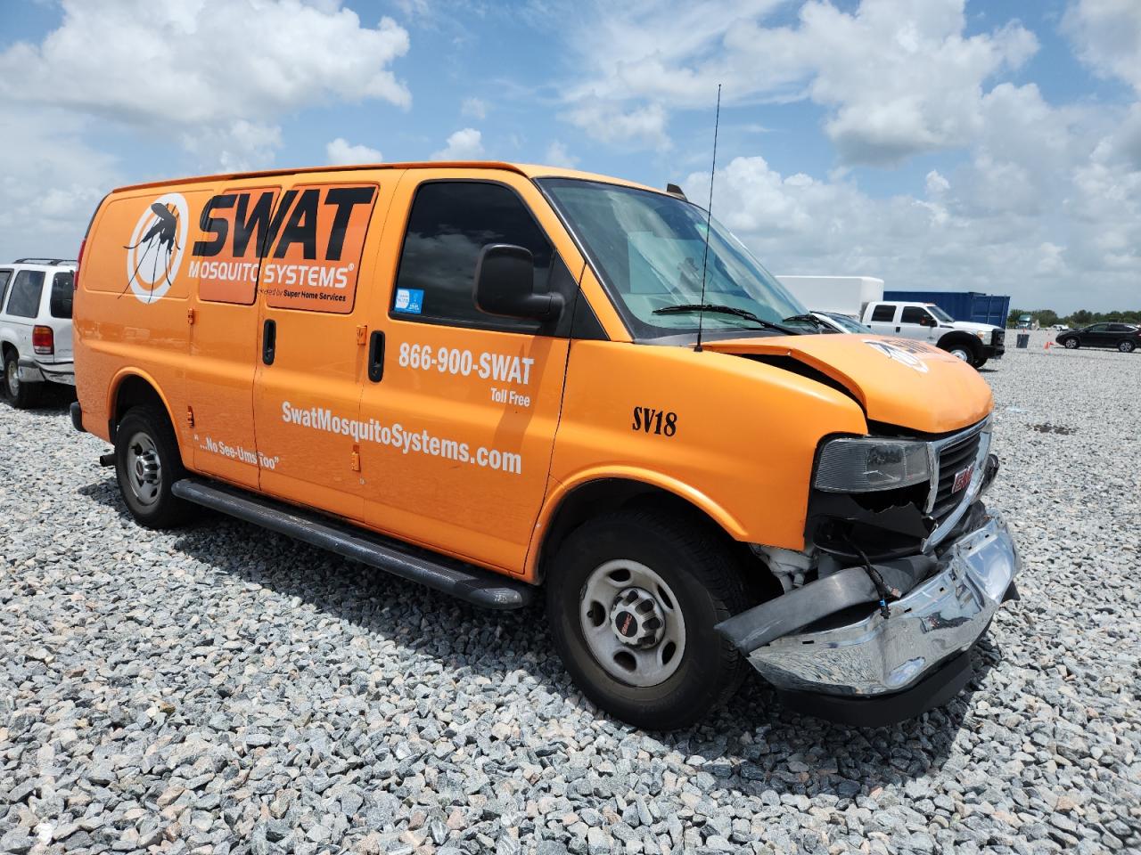 GMC Savana G2500 Image 6