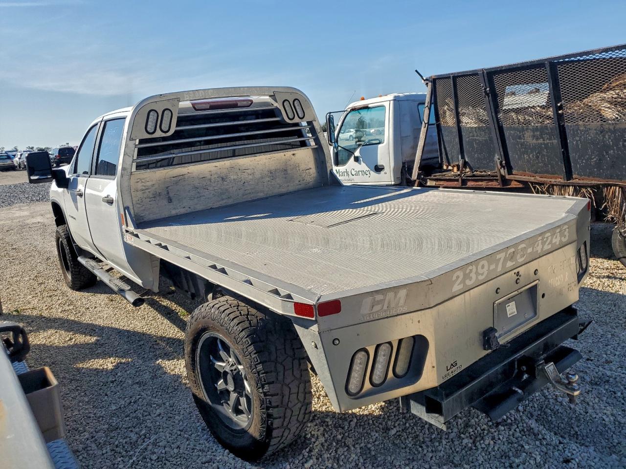 Chevrolet Silverado C2500 Heavy Duty Image 3