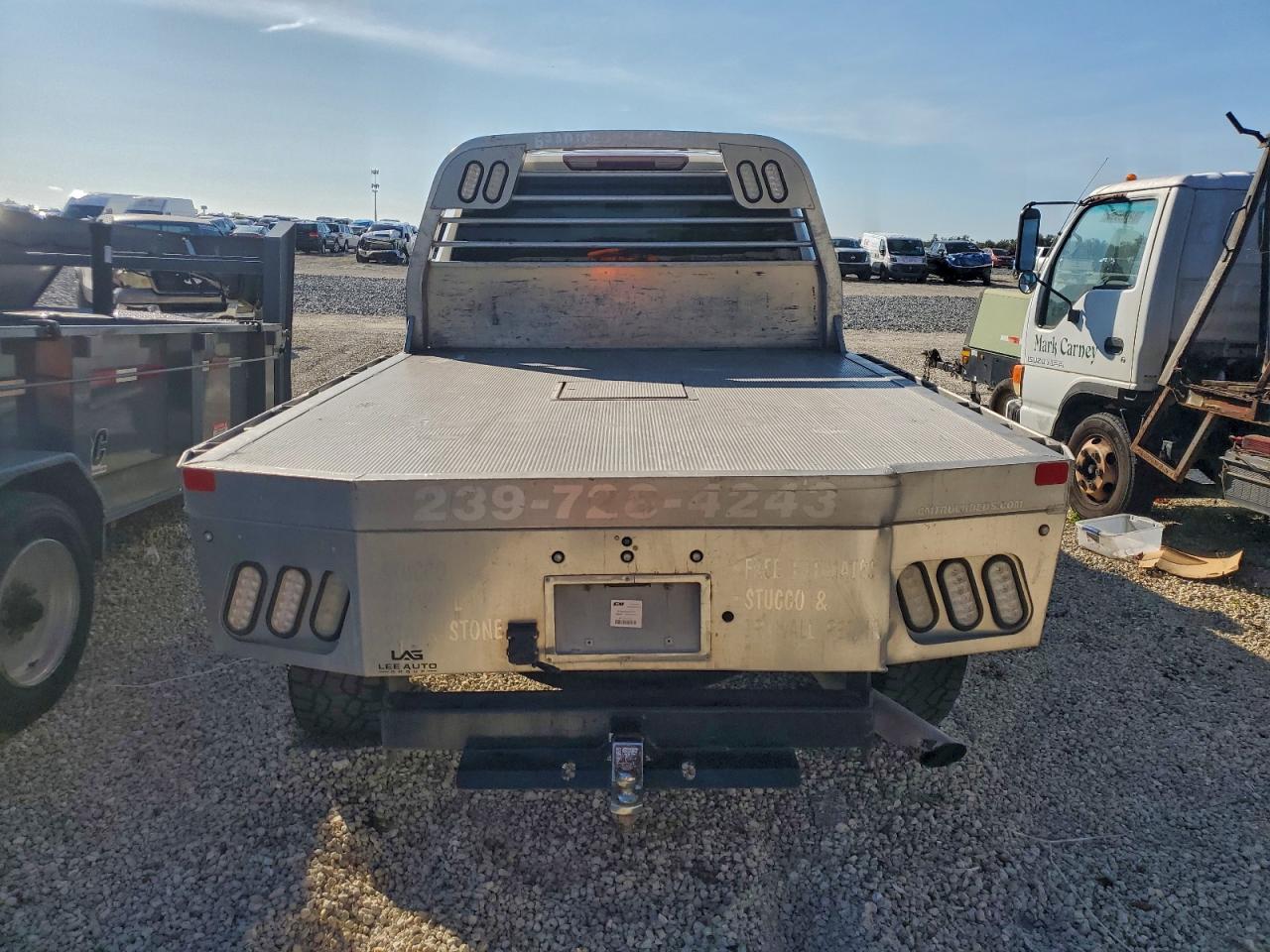 Chevrolet Silverado C2500 Heavy Duty Image 7