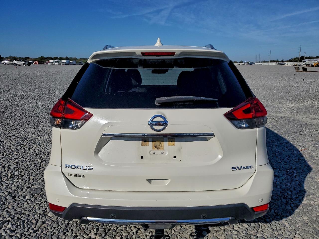 Nissan Rogue S Image 4