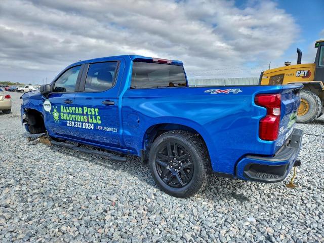 Chevrolet Silverado K1500 Custom Image 2