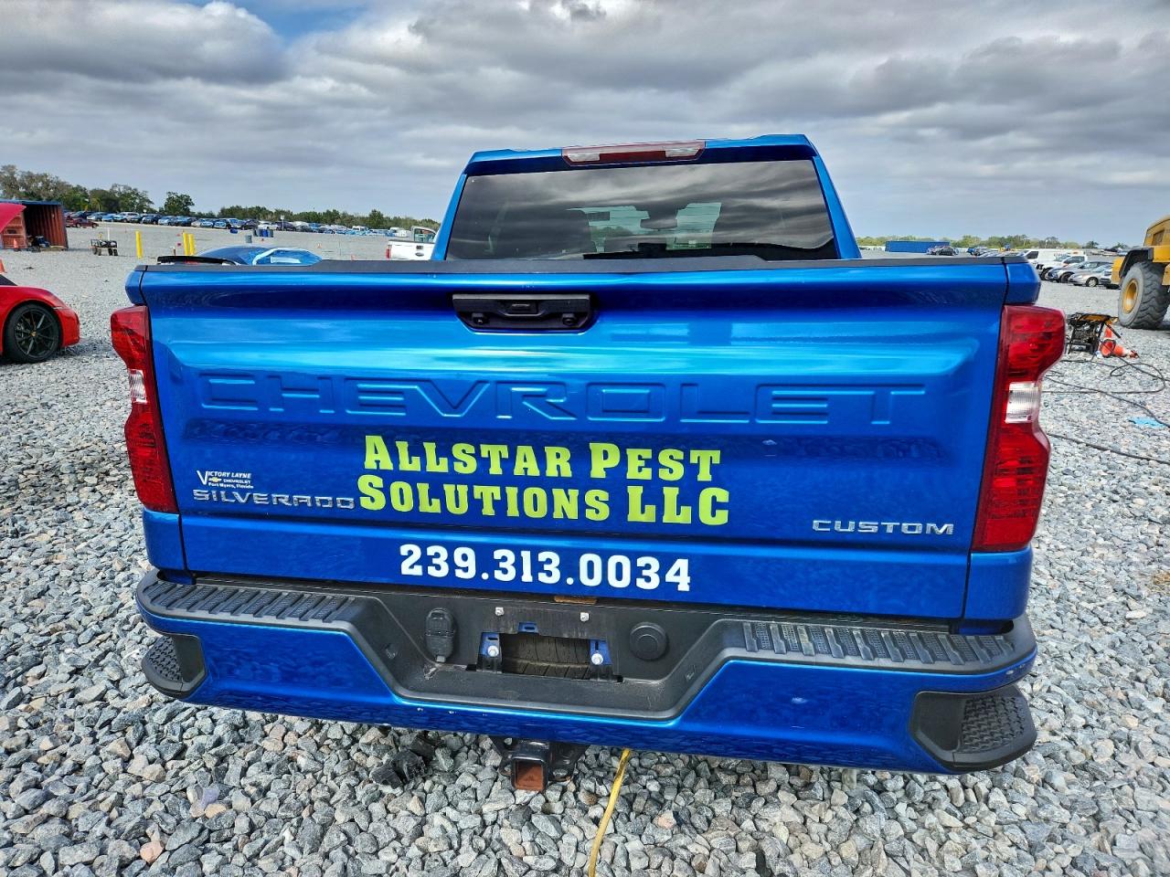 Chevrolet Silverado K1500 Custom Image 4