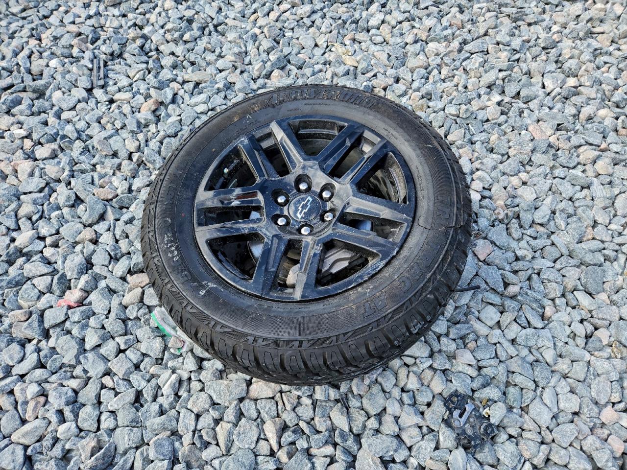 Chevrolet Silverado K1500 Custom Image 8