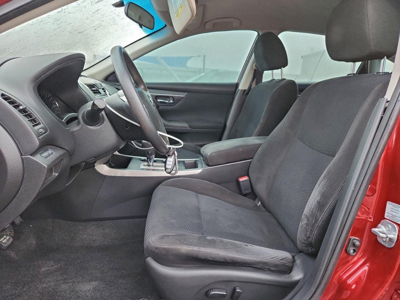 Nissan Altima 2.5 Image 12