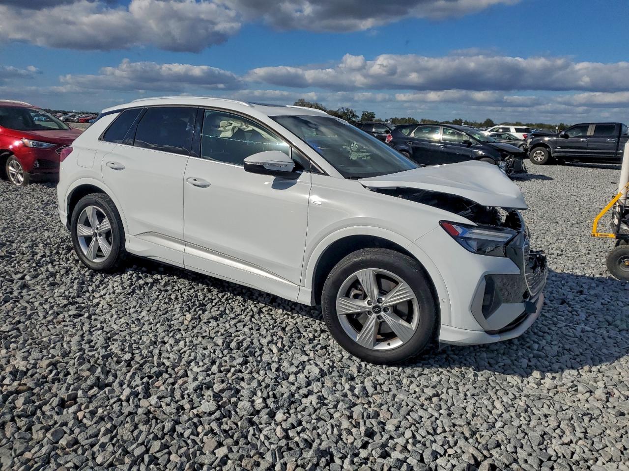 Audi Q4 Premium Plus Image 9