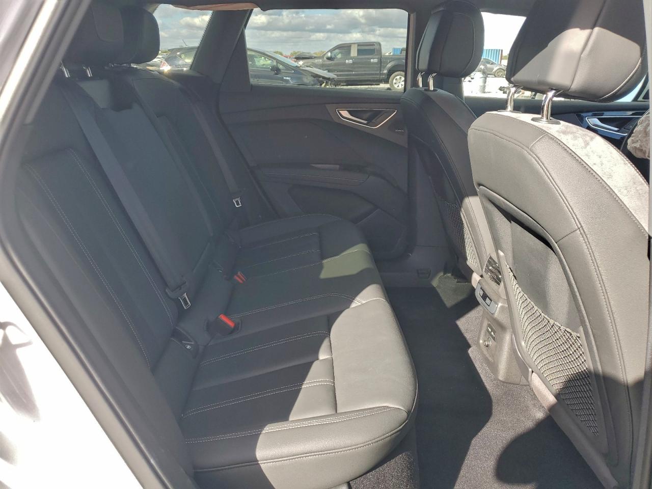 Audi Q4 Premium Plus Image 12