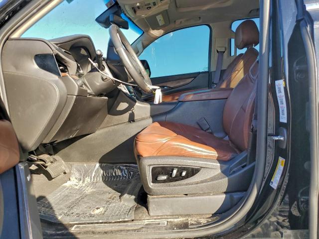 Cadillac Escalade Luxury Image 12