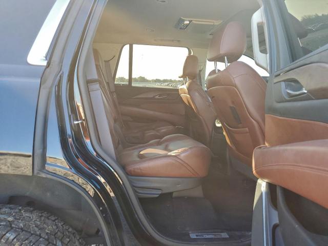 Cadillac Escalade Luxury Image 13