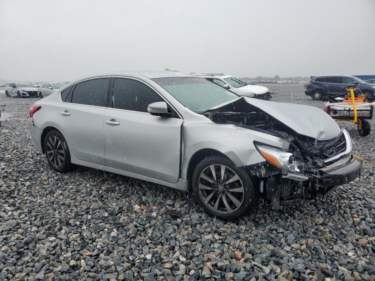 Nissan Altima 2.5 Image 3