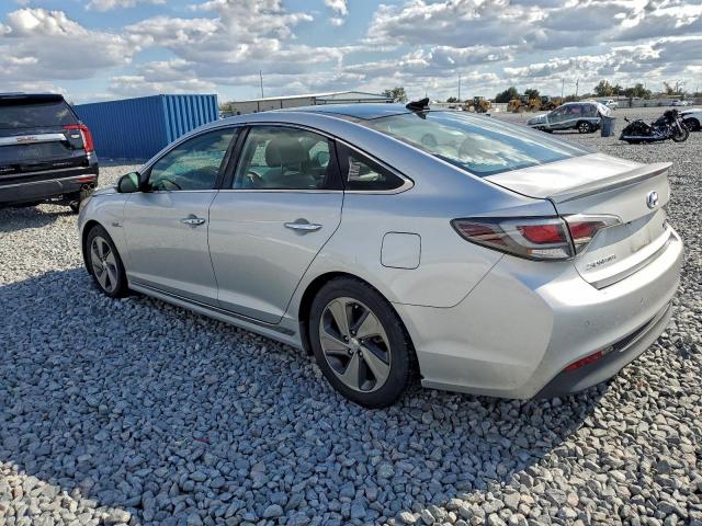 Hyundai SONATA Hybrid Image 4