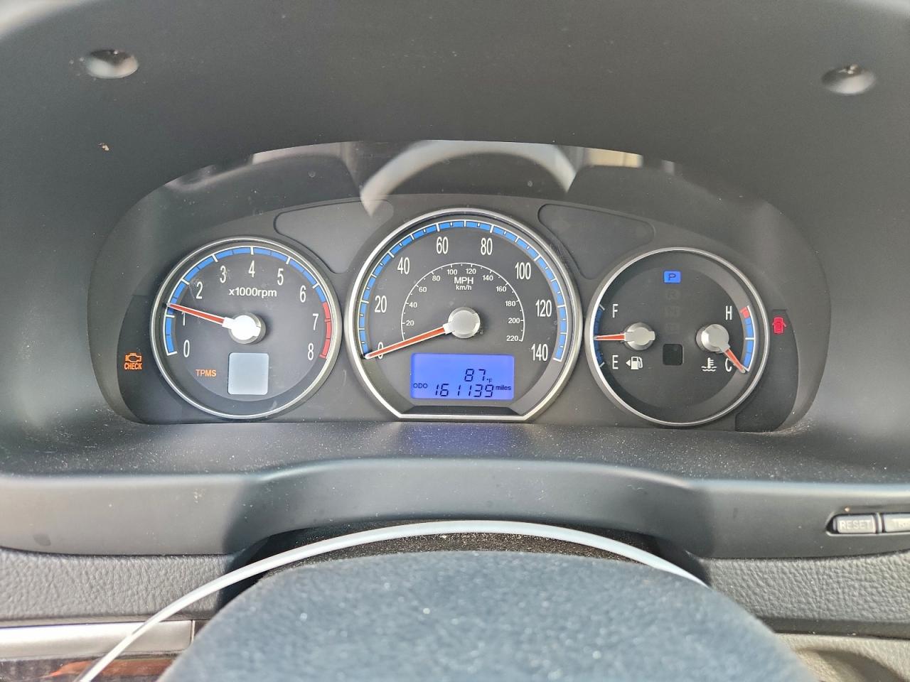 Hyundai SANTA FE Gls Image 9