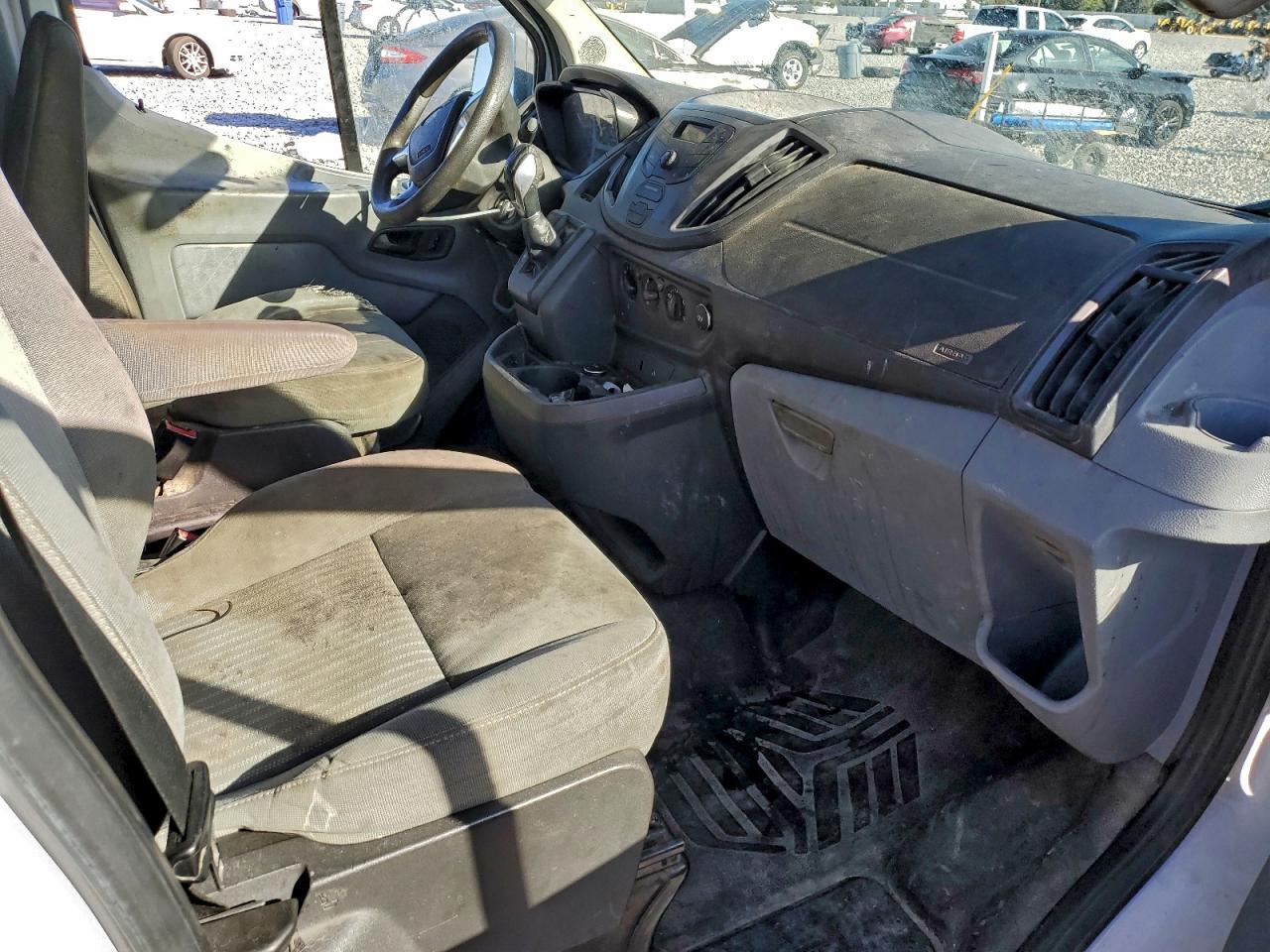 Ford Transit T-250 Image 12