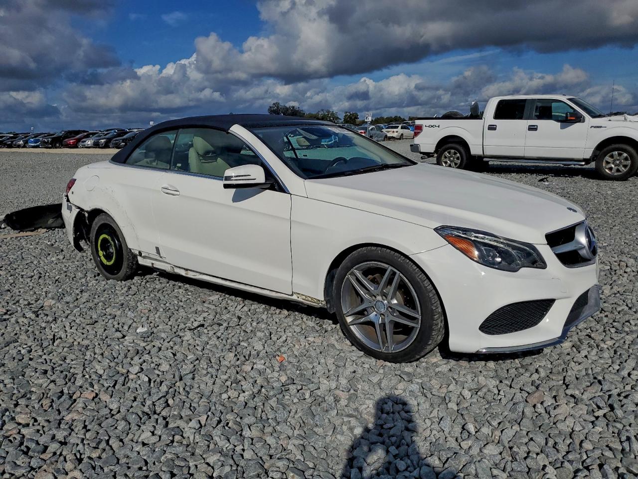 Mercedes-Benz E-Class 400 Image 2