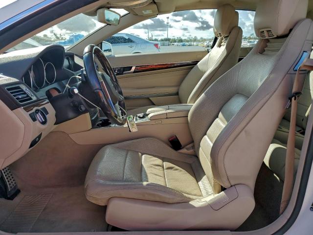 Mercedes-Benz E-Class 400 Image 3