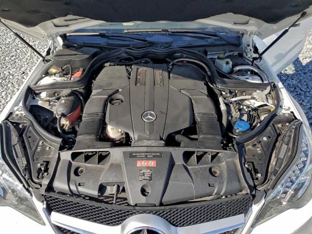 Mercedes-Benz E-Class 400 Image 12