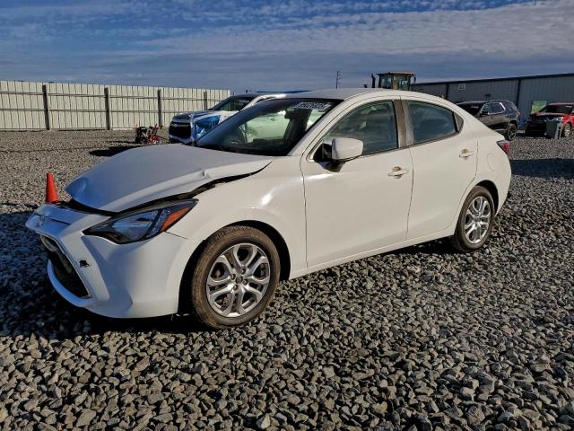  Salvage Toyota Yaris