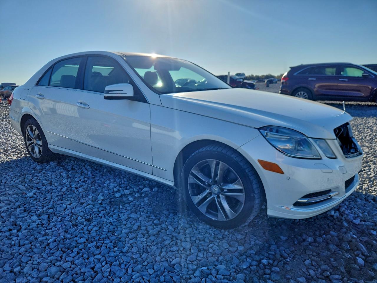 Mercedes-Benz E-Class 350 Image 2