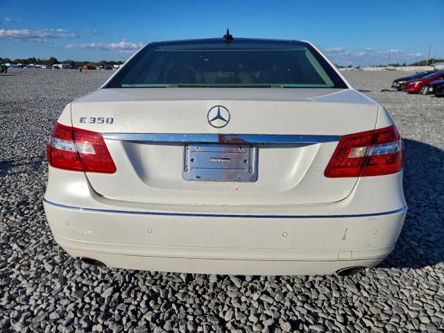 Mercedes-Benz E-Class 350 Image 7