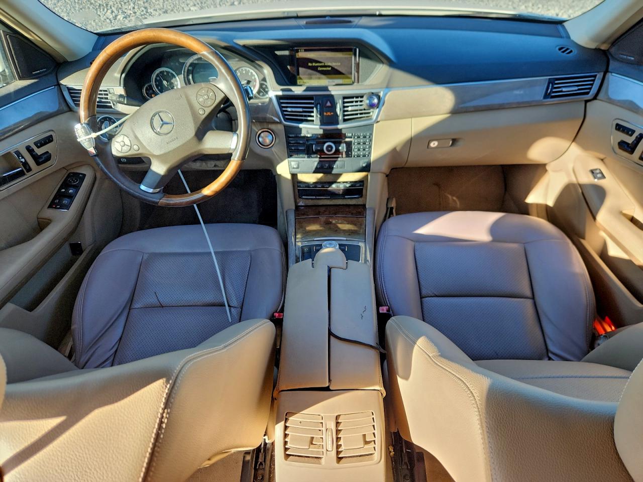 Mercedes-Benz E-Class 350 Image 8