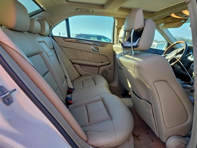 Mercedes-Benz E-Class 350 Image 9