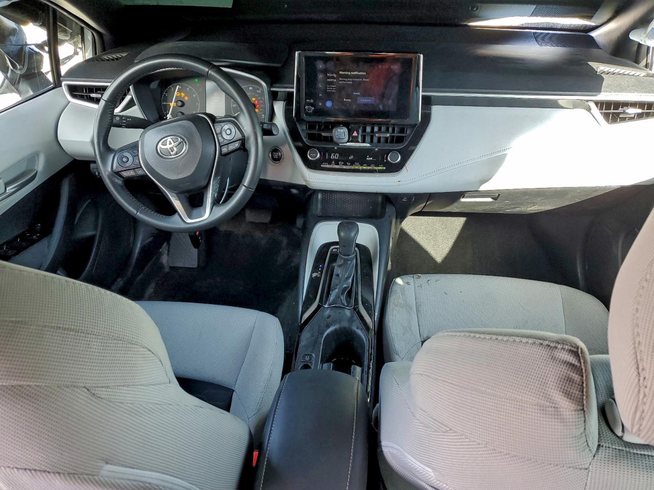 Toyota Corolla Se Image 8