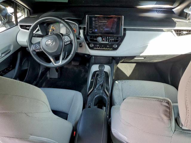 Toyota Corolla Se Image 8