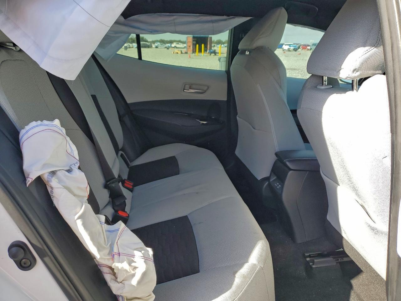 Toyota Corolla Se Image 10