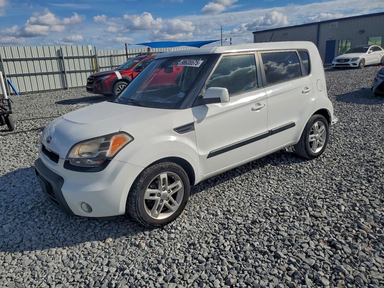 Kia Soul + Image 1