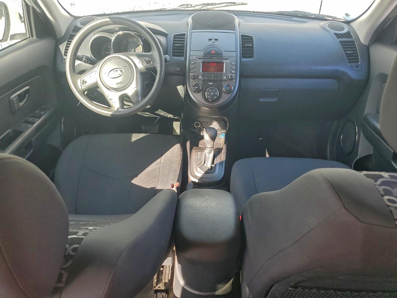 Kia Soul + Image 13