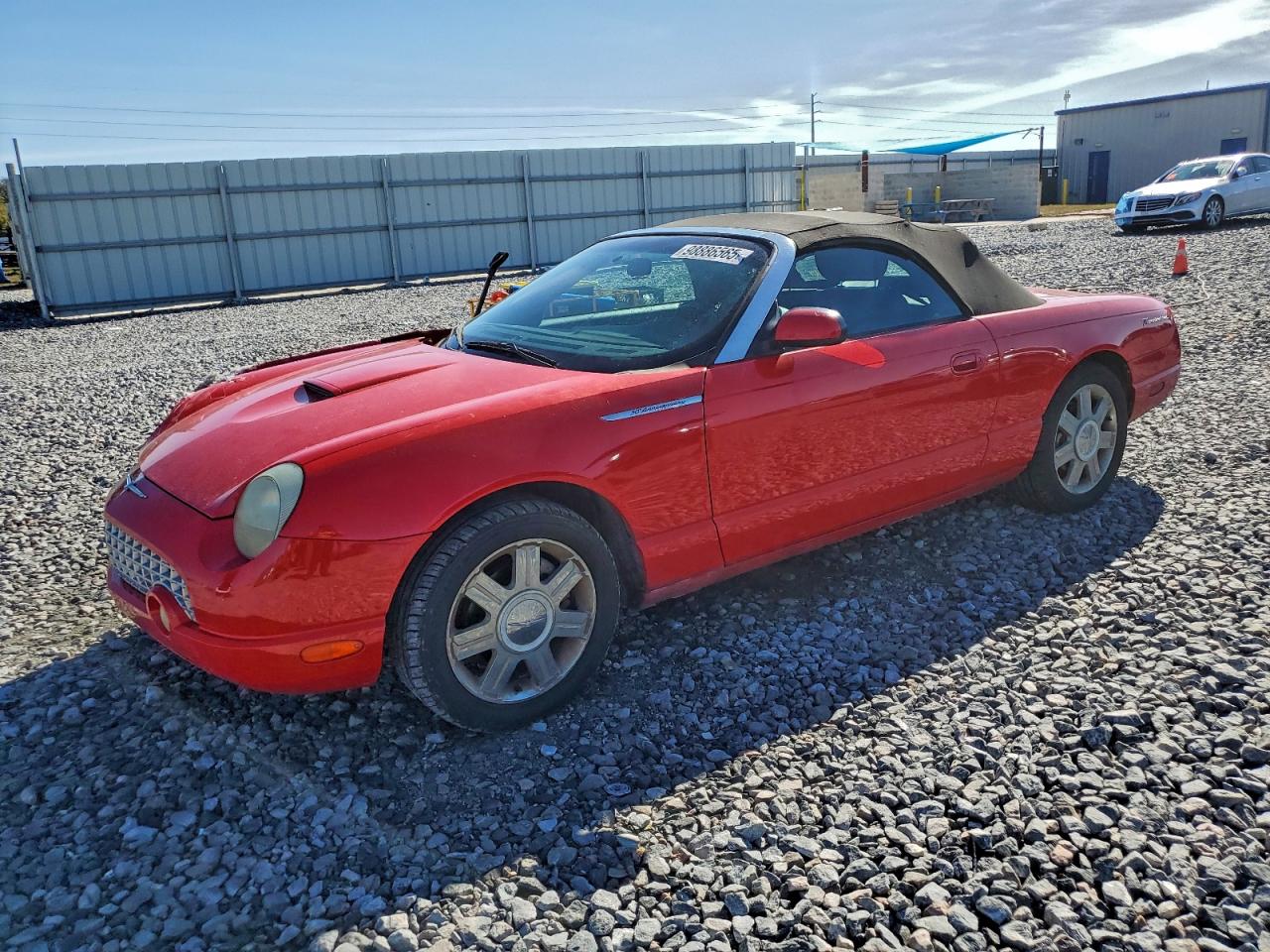 Ford Thunderbird Image 1