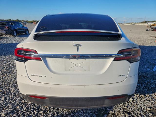Tesla Model X Image 3