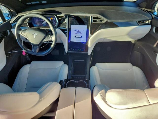 Tesla Model X Image 12