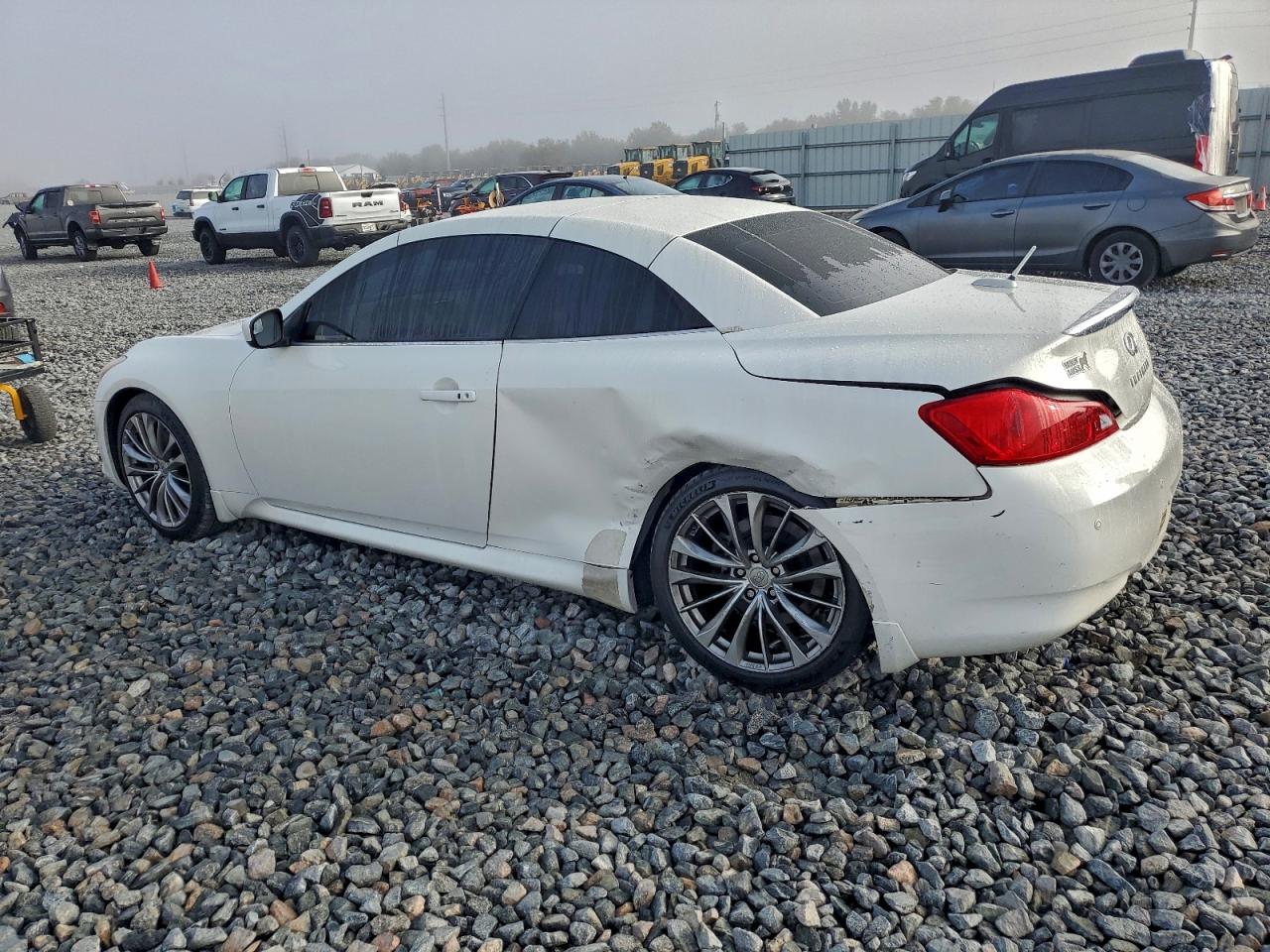 INFINITI G37 Sport Image 2